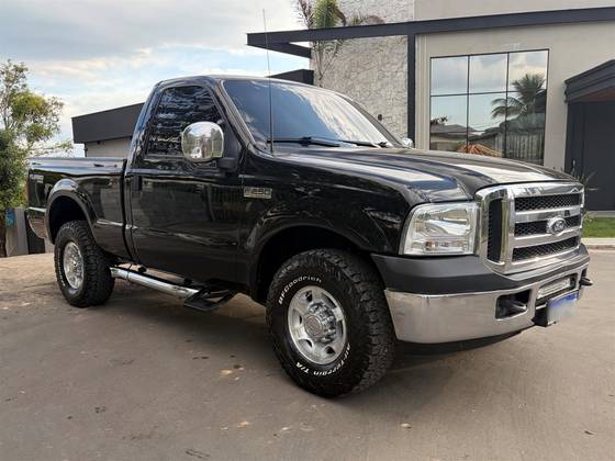 FORD F-250 4.2 XL 4X2 CS TURBO INTERCOOLER DIESEL 2P MANUAL FORD F-250 4.2 XL 4X2 CS TURBO INTERCOOLER DIESEL 2P MANUAL